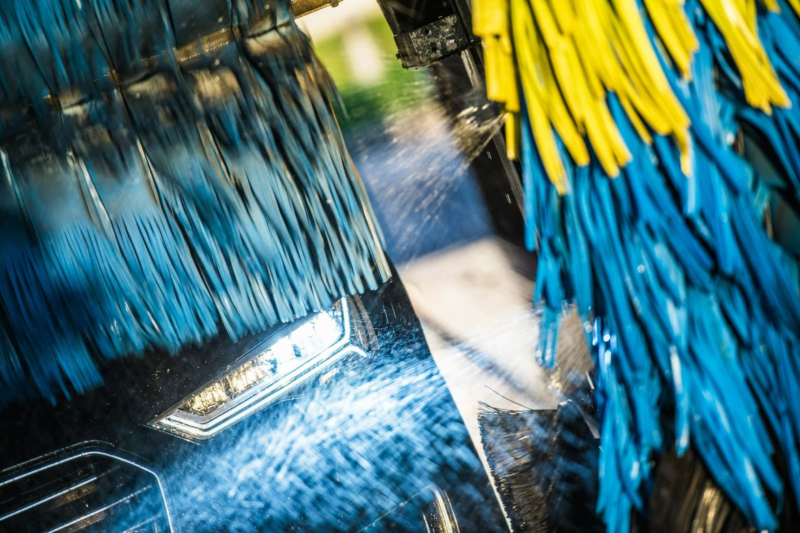 Profesionálny lesk karosérie? Dokonca aj v garáži to zvládnete bez problémov! | AutoMax Group